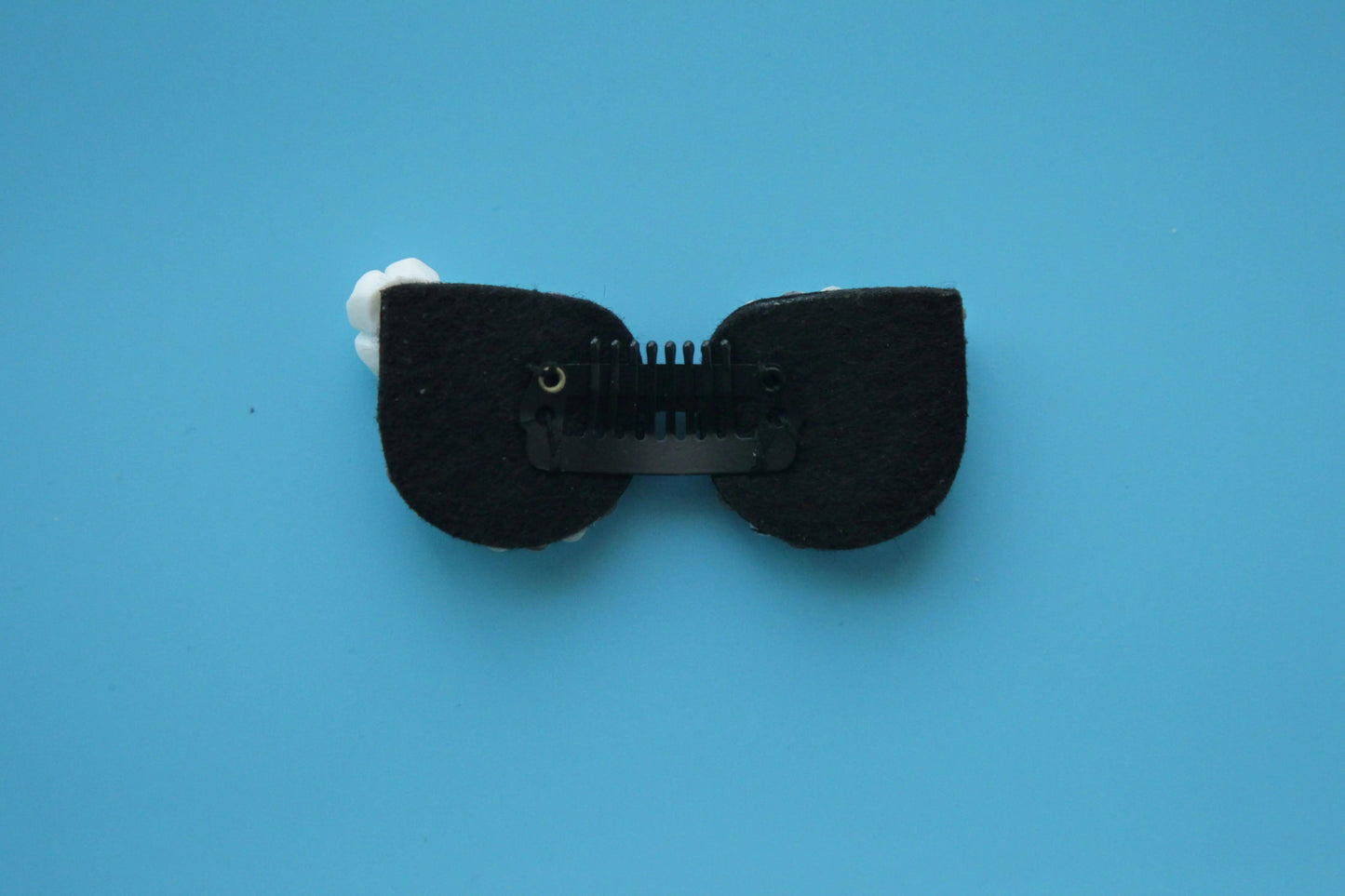 Pawnel Crystal Tear Drop Hair Clip - bearsupreme