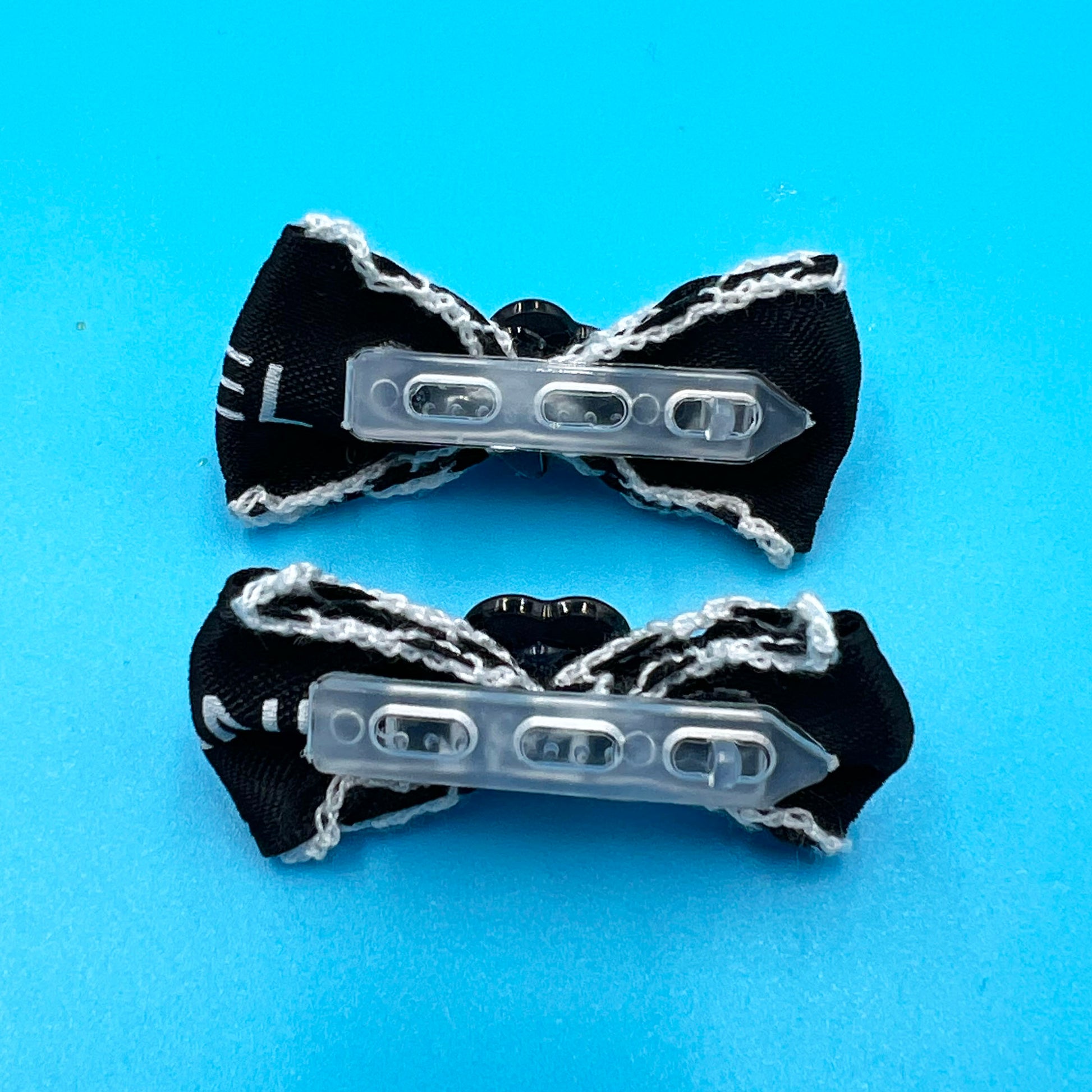 Pawnel hair clip Black ( Set of 2 ) bearsupreme